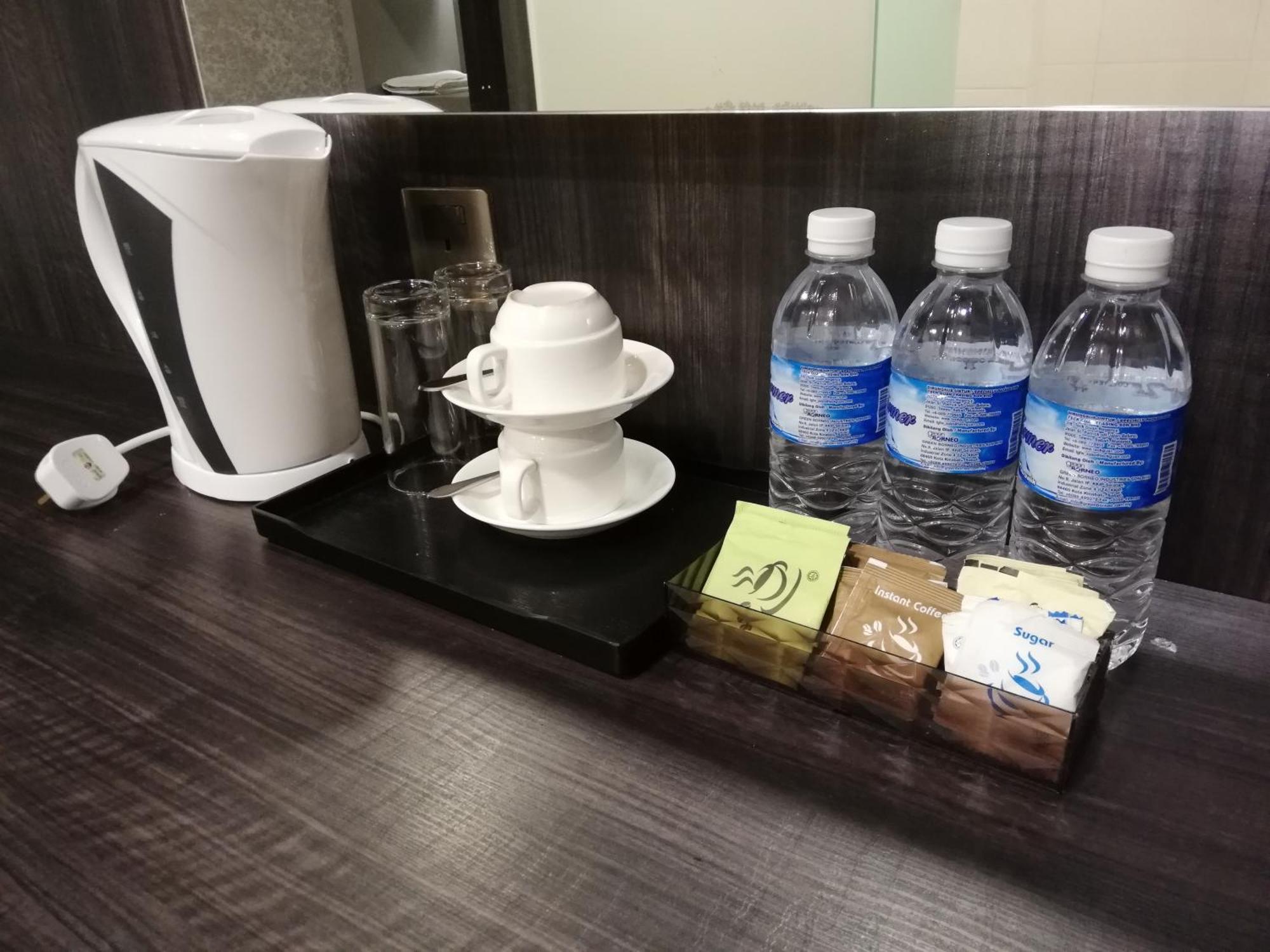 Ease Hotel Kota Kinabalu Dış mekan fotoğraf