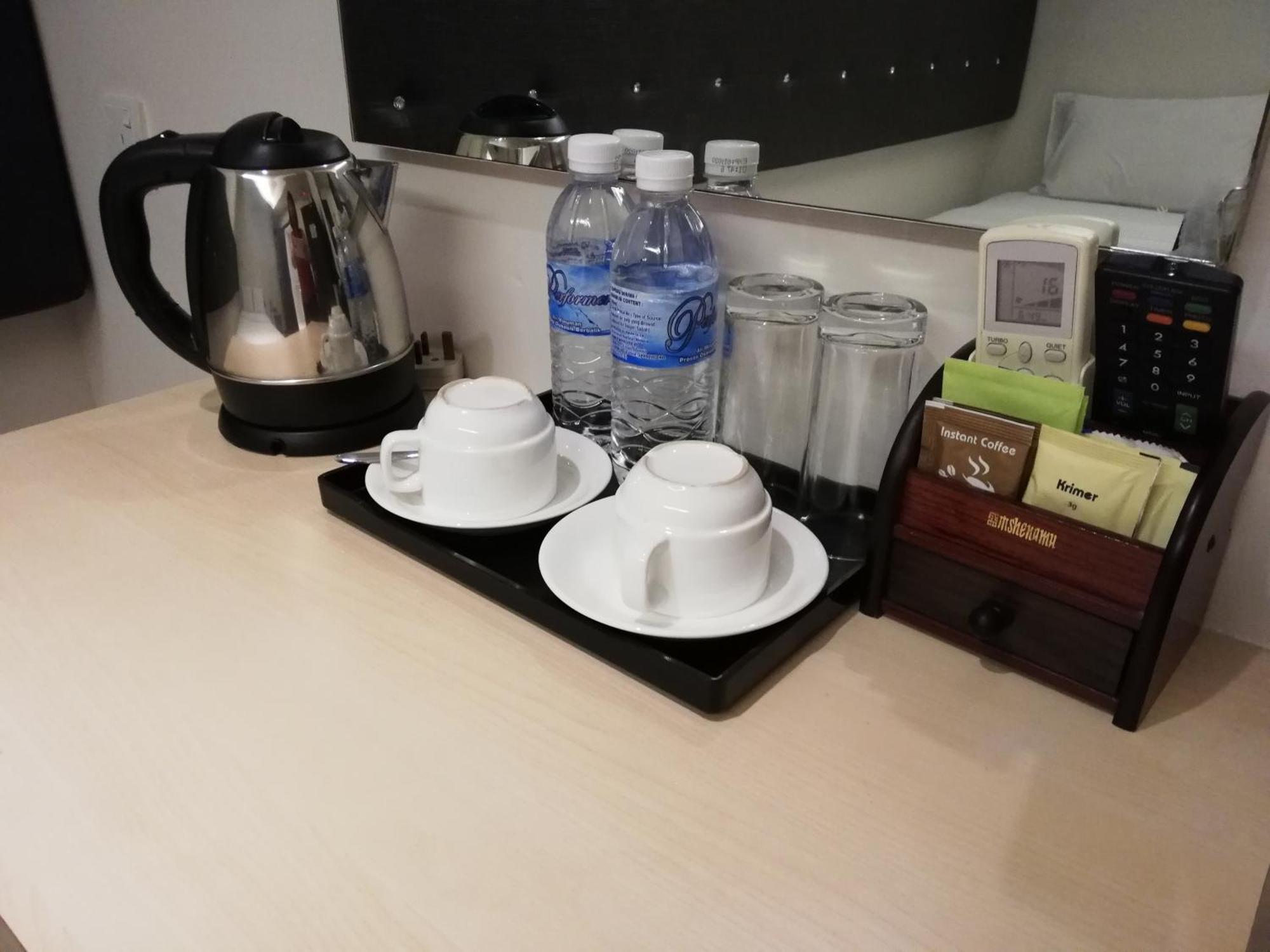 Ease Hotel Kota Kinabalu Dış mekan fotoğraf