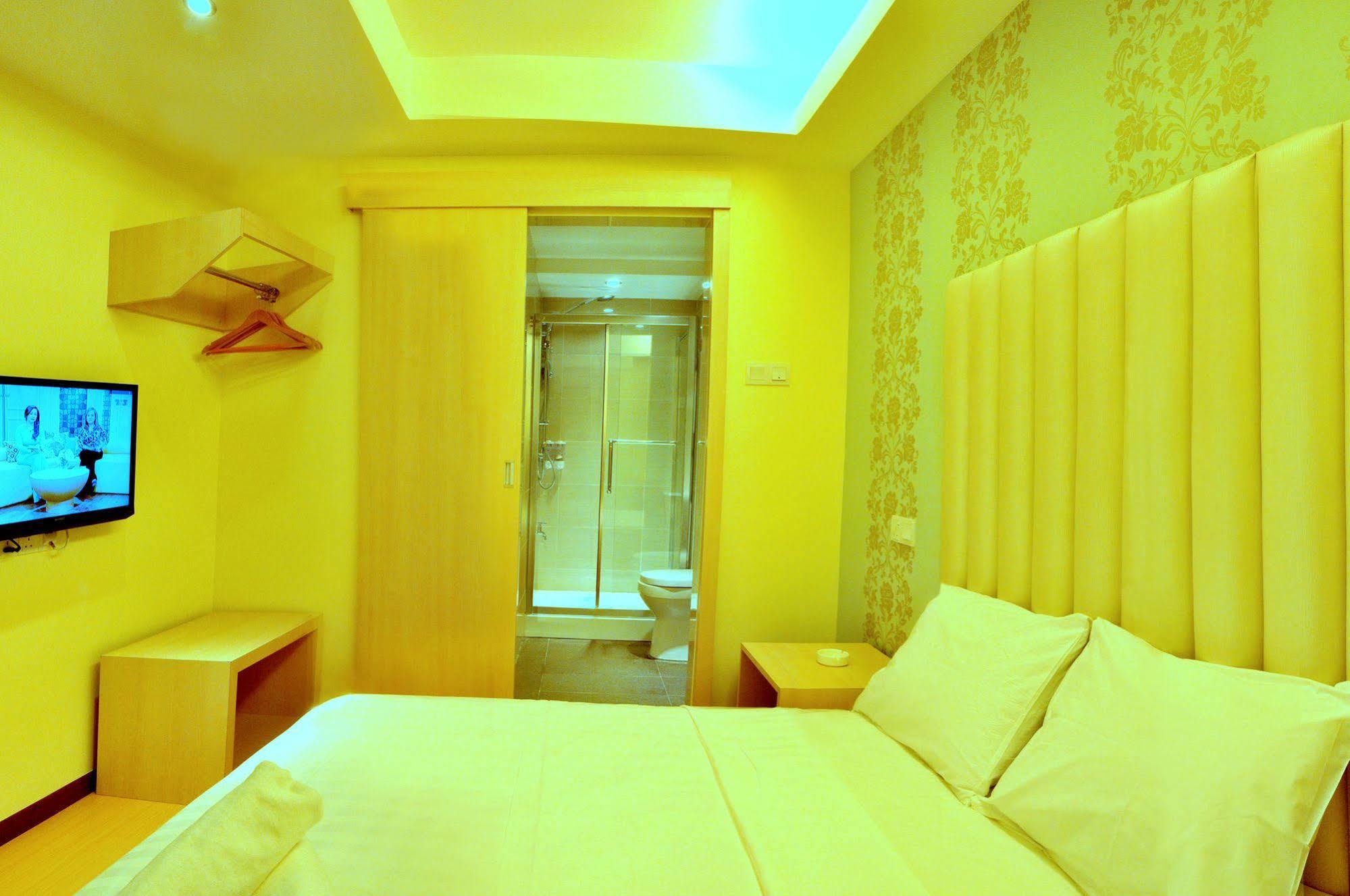 Ease Hotel Kota Kinabalu Dış mekan fotoğraf