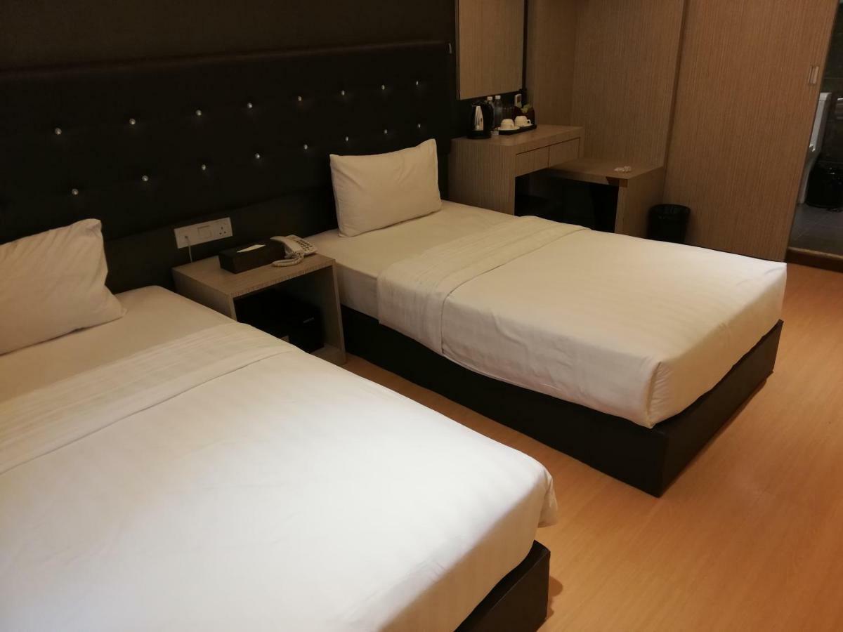 Ease Hotel Kota Kinabalu Dış mekan fotoğraf
